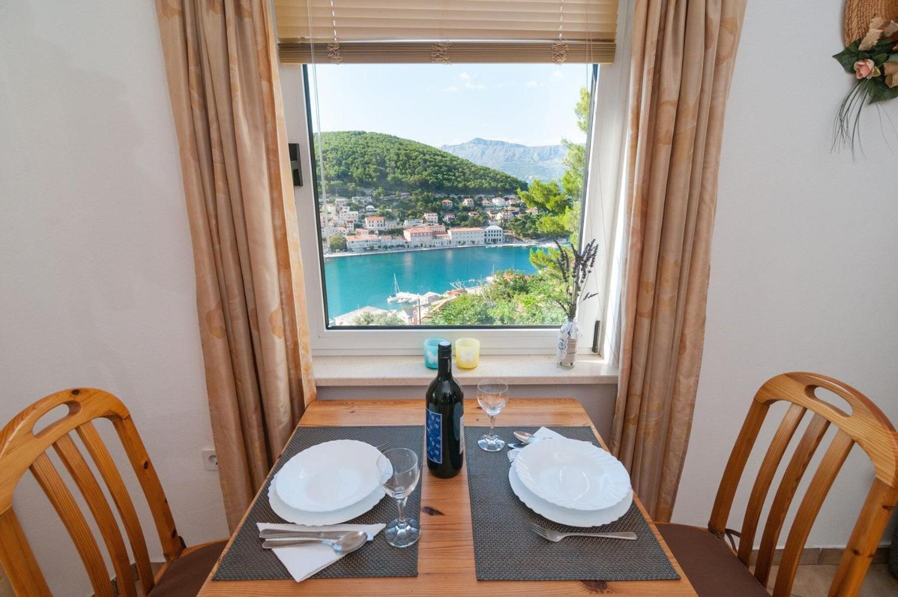 Apartments Mira - Beautiful Sea View Pucisca Ngoại thất bức ảnh